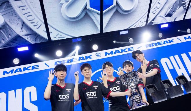 回演唱会 回演唱会